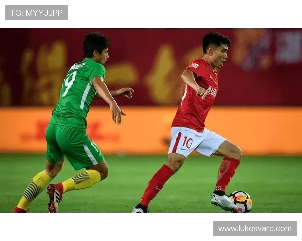 梅里诺技术特点解析：控球稳健、传球精准、中场调度能力持续提升